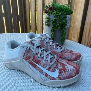 Nike Metcon 6 Desert Sand Crimson Bliss Women’s Size 8.5